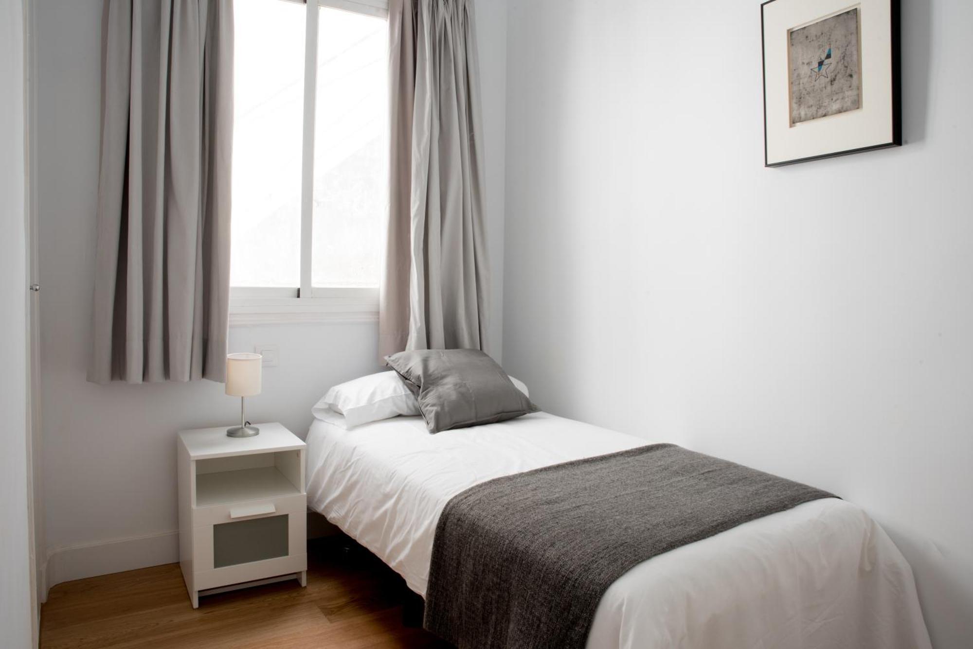 Montaber Apartments - La Paz Market مدريد الغرفة الصورة