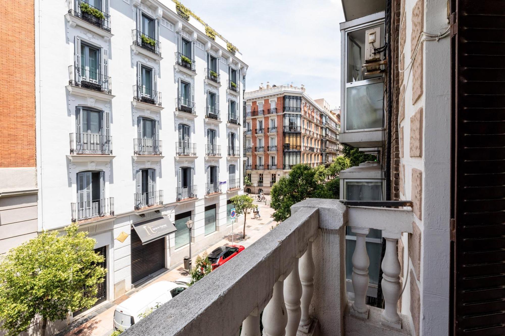 Montaber Apartments - La Paz Market مدريد المظهر الخارجي الصورة